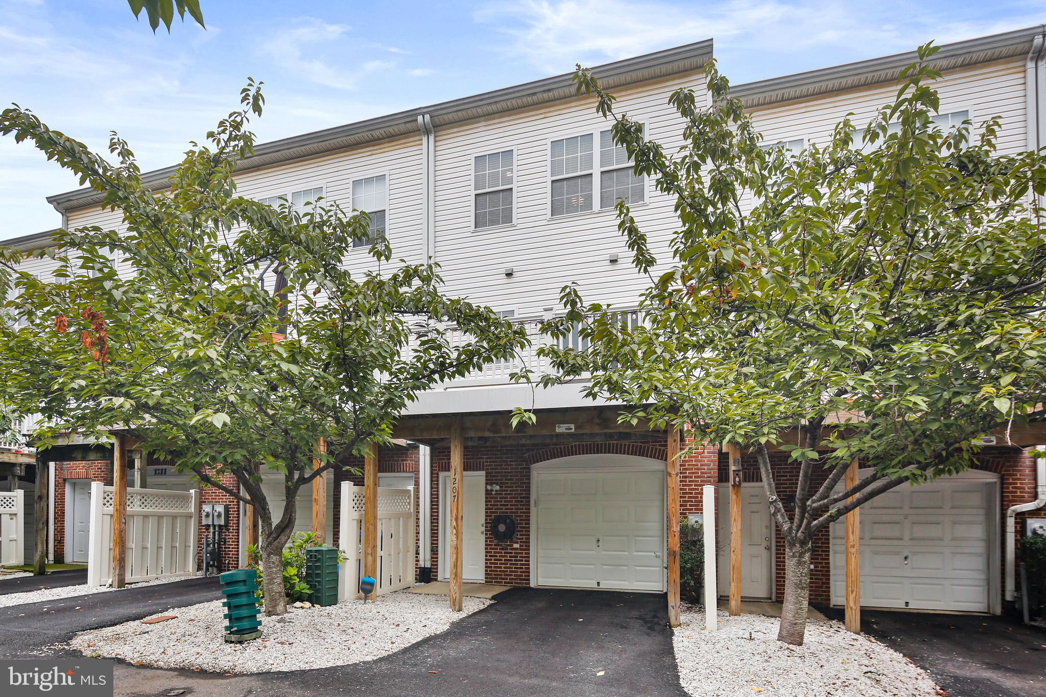 CANTON GABLES - Residential