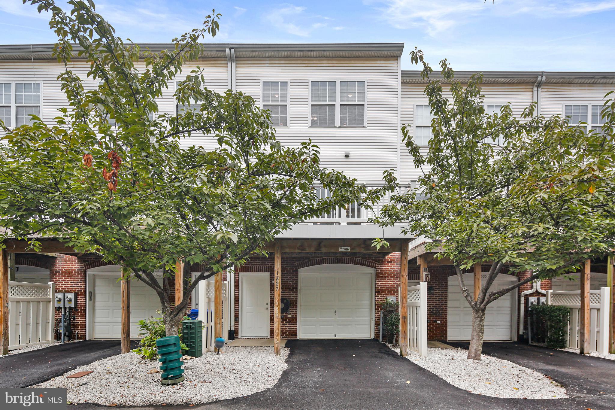 CANTON GABLES - Residential