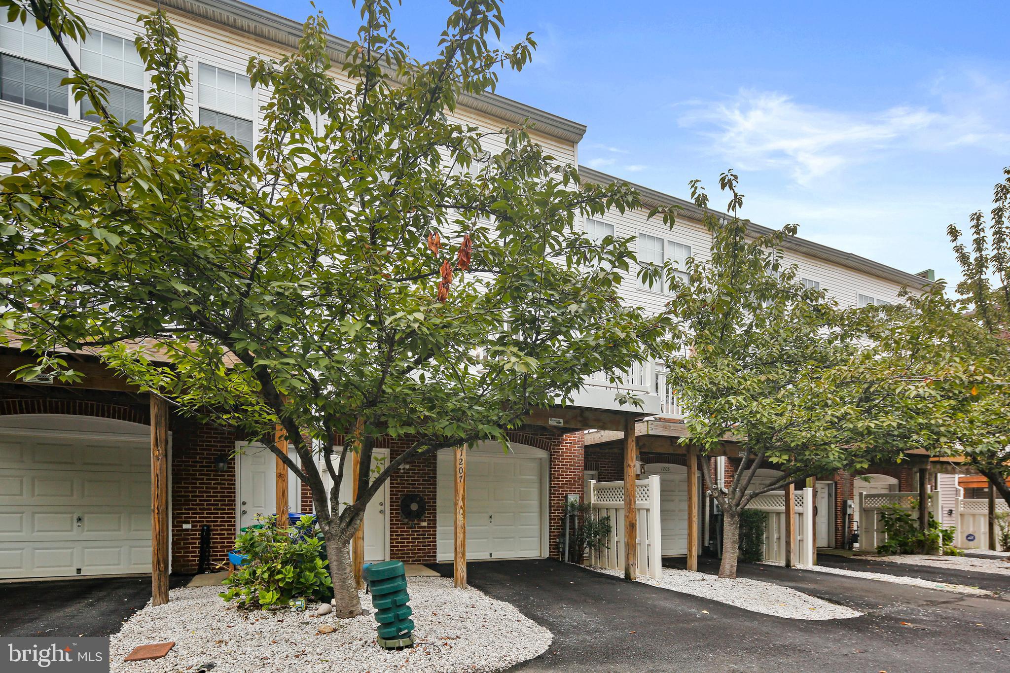 CANTON GABLES - Residential