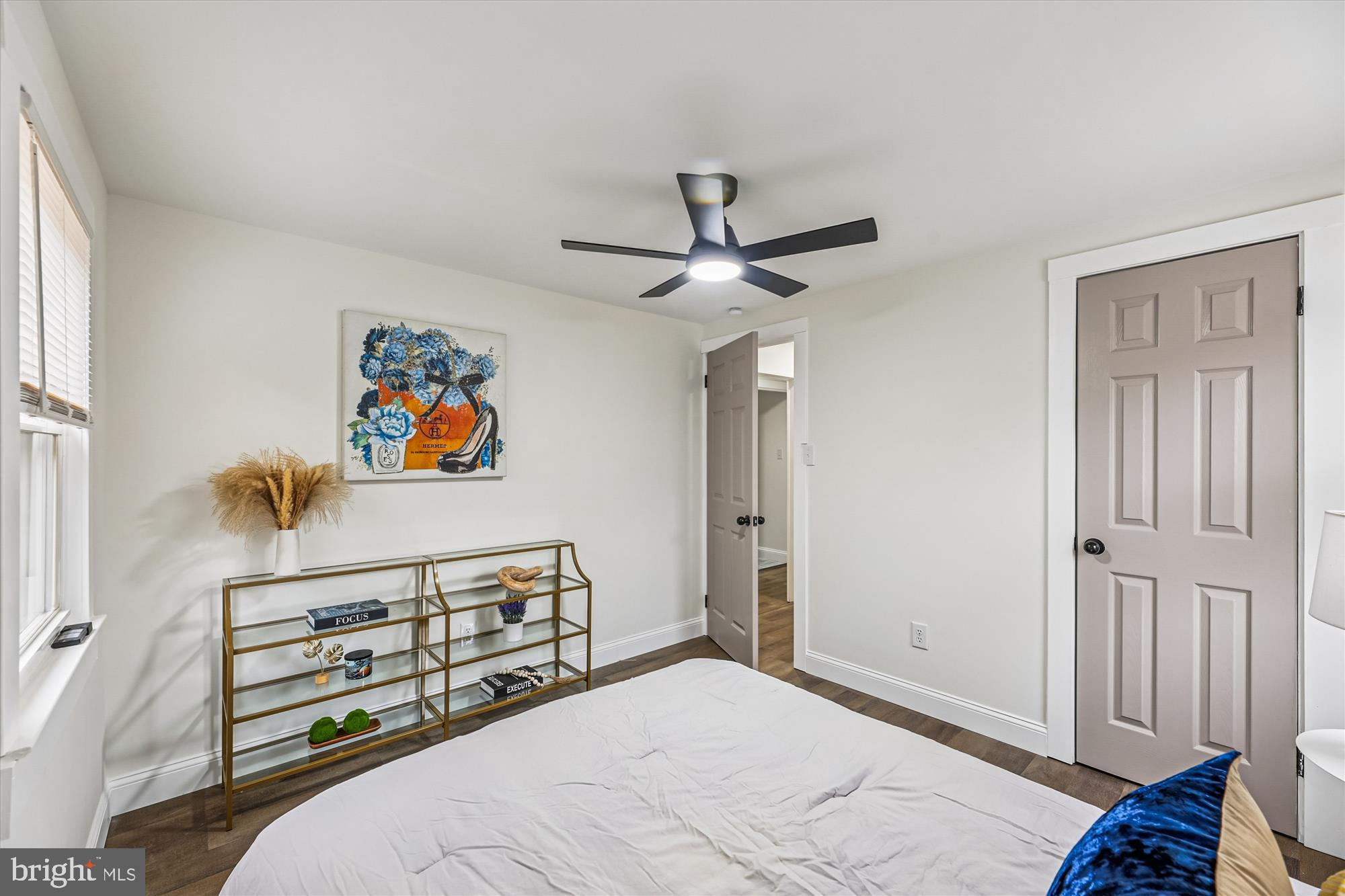 DU MAR ESTATES - Residential