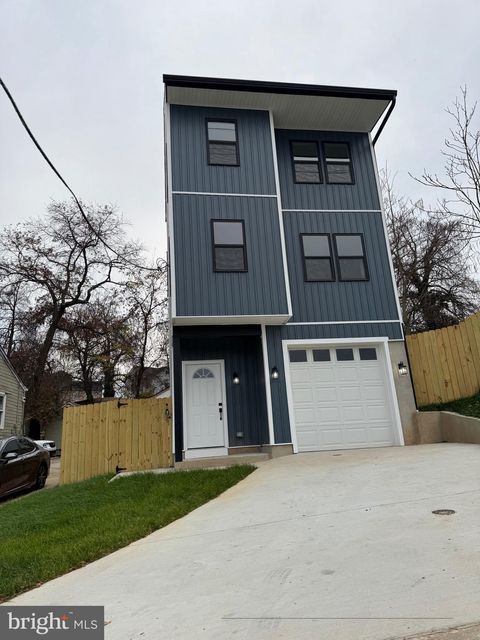 4 AKIN AVENUE CAPITOL HEIGHTS MD 20743