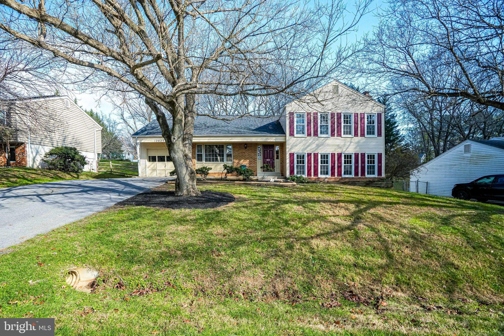 QUINCE ORCHARD KNOLLS - Residential