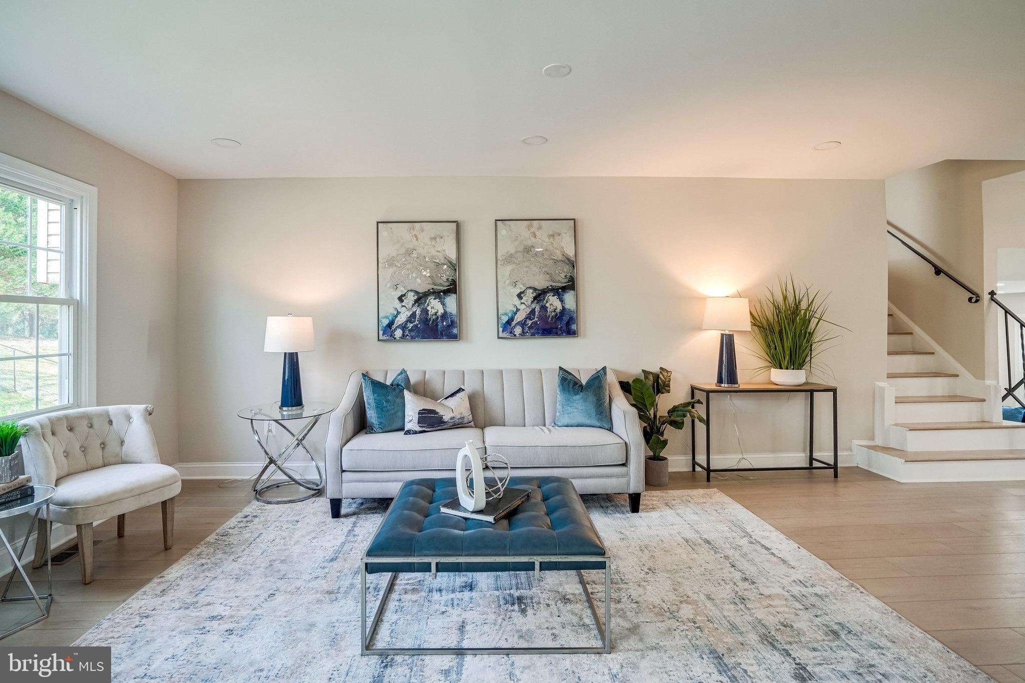 QUINCE ORCHARD KNOLLS - Residential