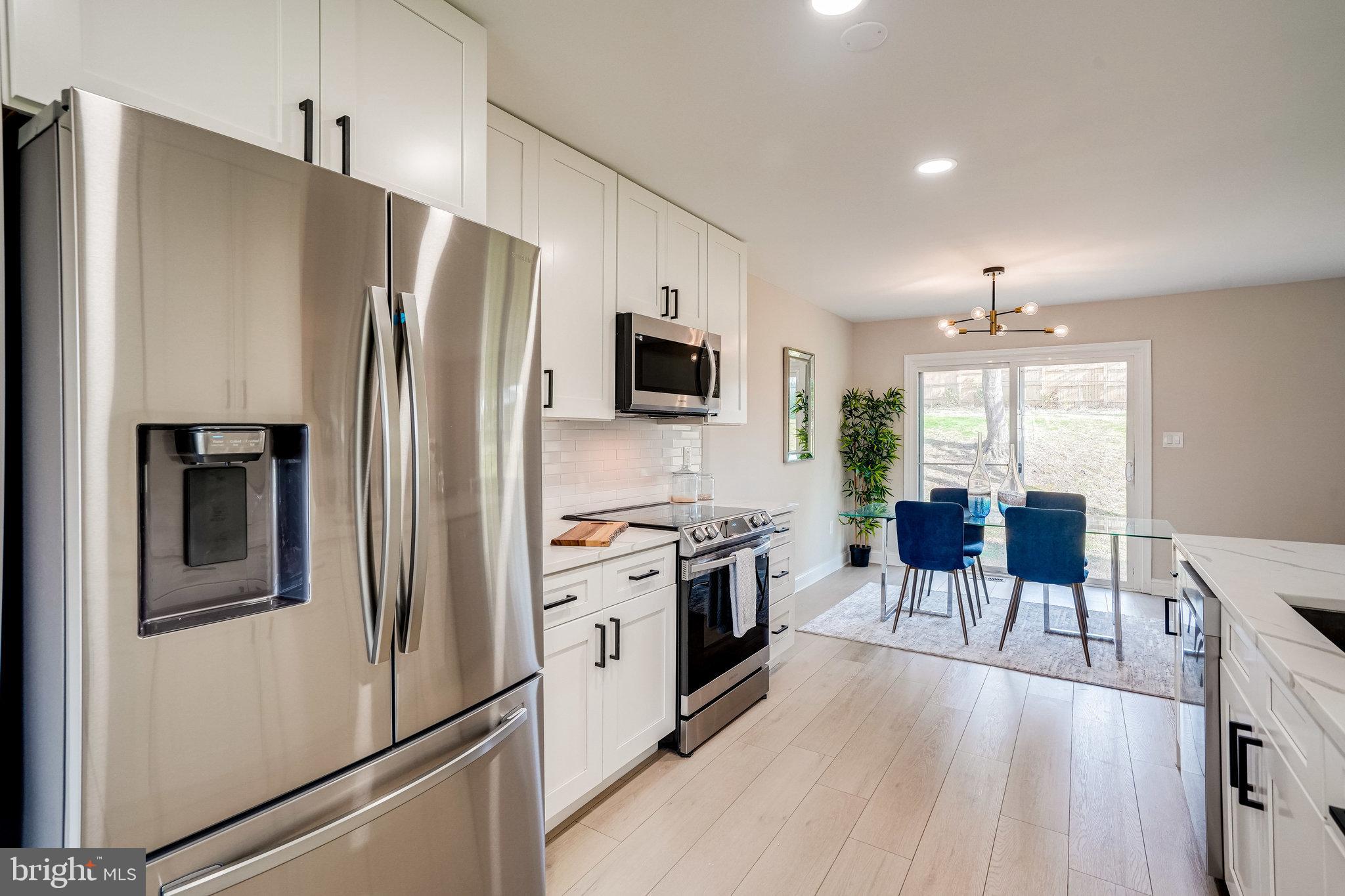 QUINCE ORCHARD KNOLLS - Residential