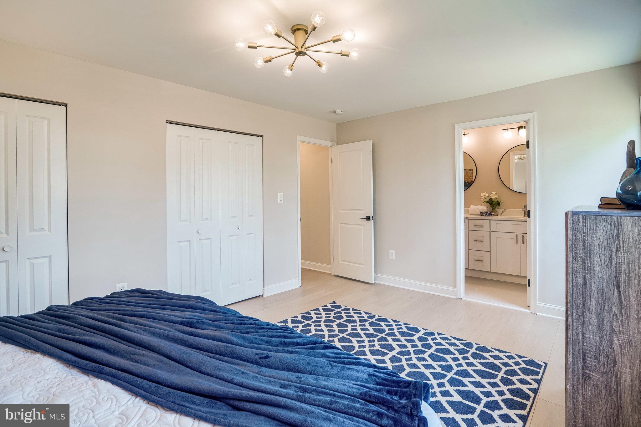 QUINCE ORCHARD KNOLLS - Residential