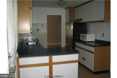 KEENE MILL MANOR - Residential Lease