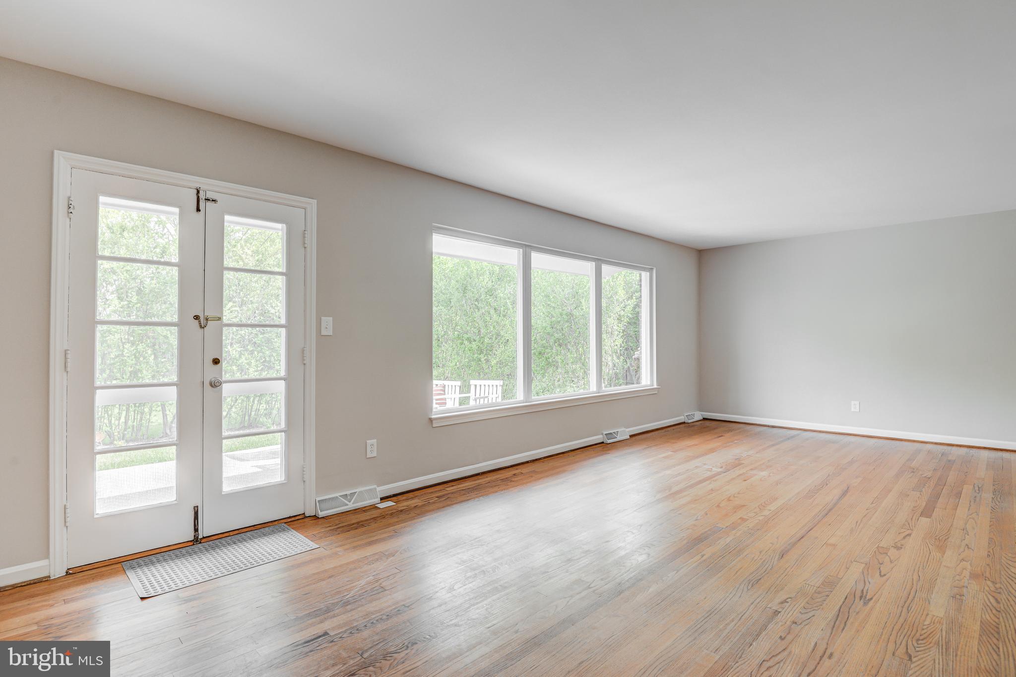 BRADLEY HILLS - Residential Lease