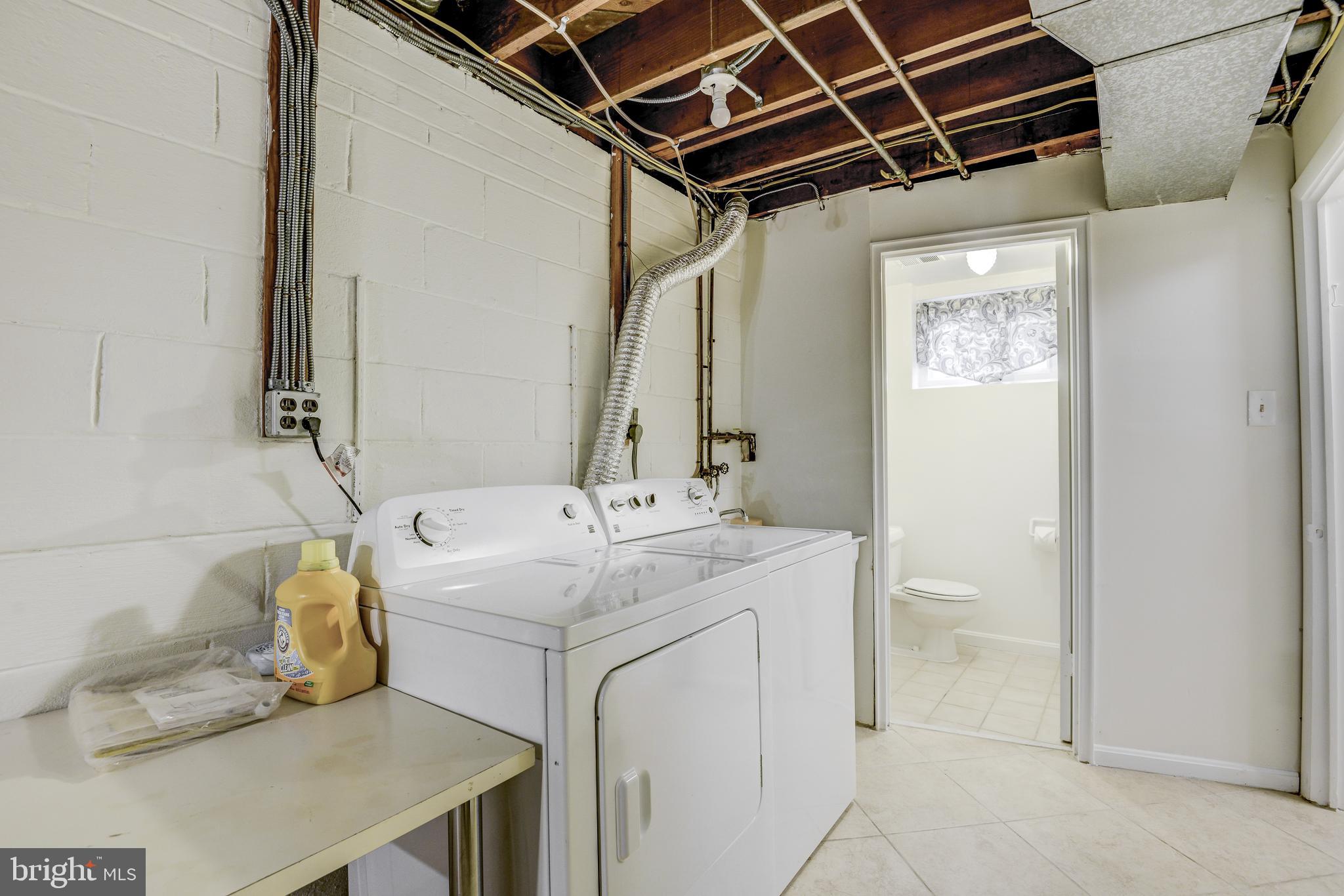 BRADLEY HILLS - Residential Lease