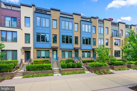 10413 Fernwood Road, Bethesda, MD MLS: MDMC2214716