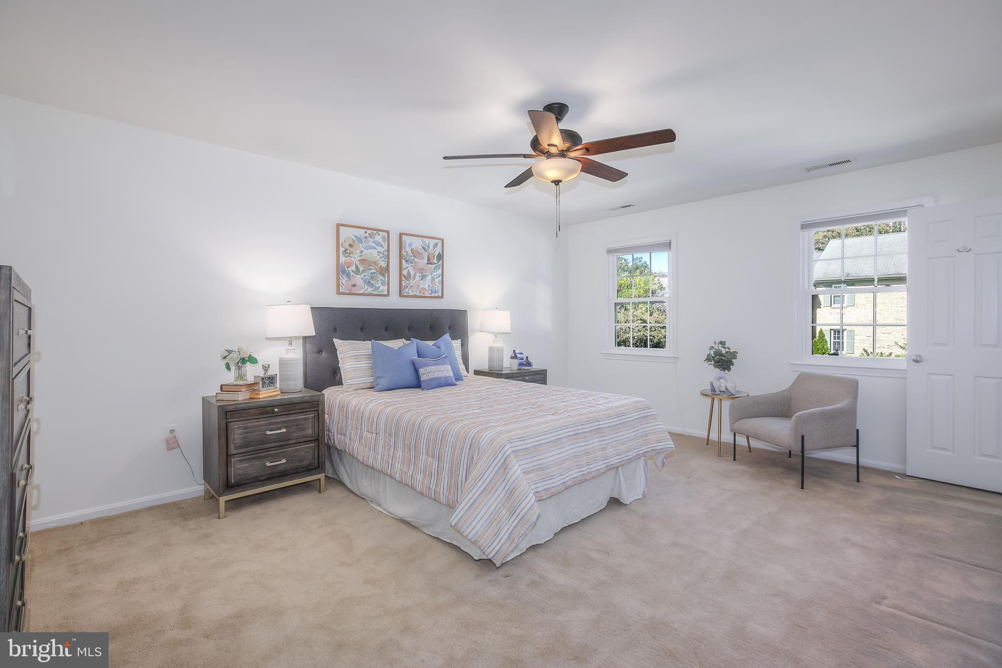 SEVEN OAKS - Residential