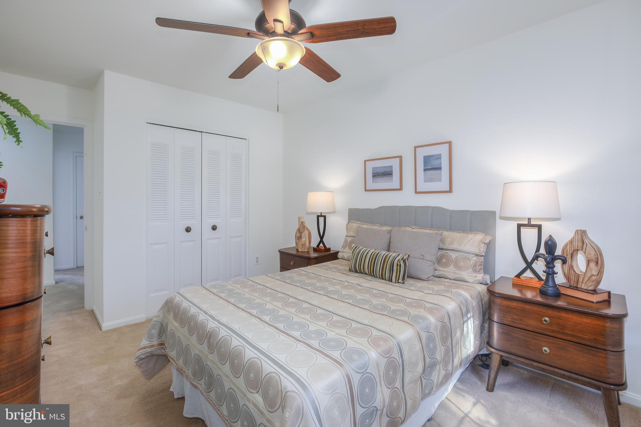 SEVEN OAKS - Residential