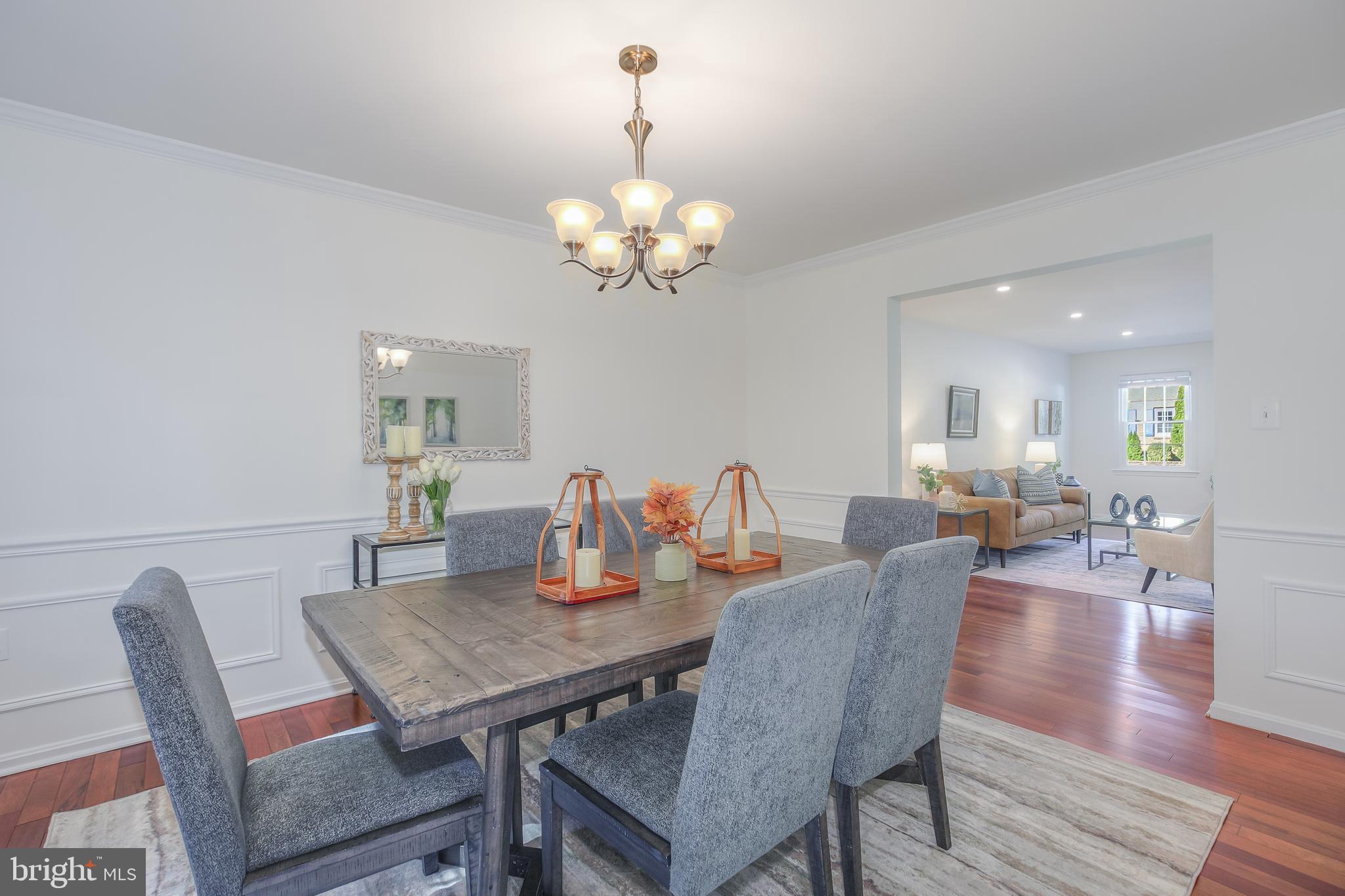 SEVEN OAKS - Residential