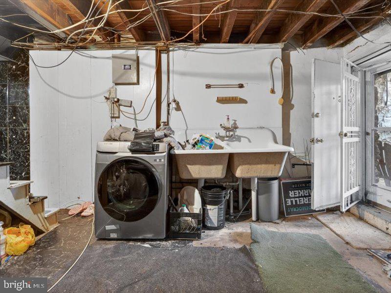 WEST OAK LANE - Residential