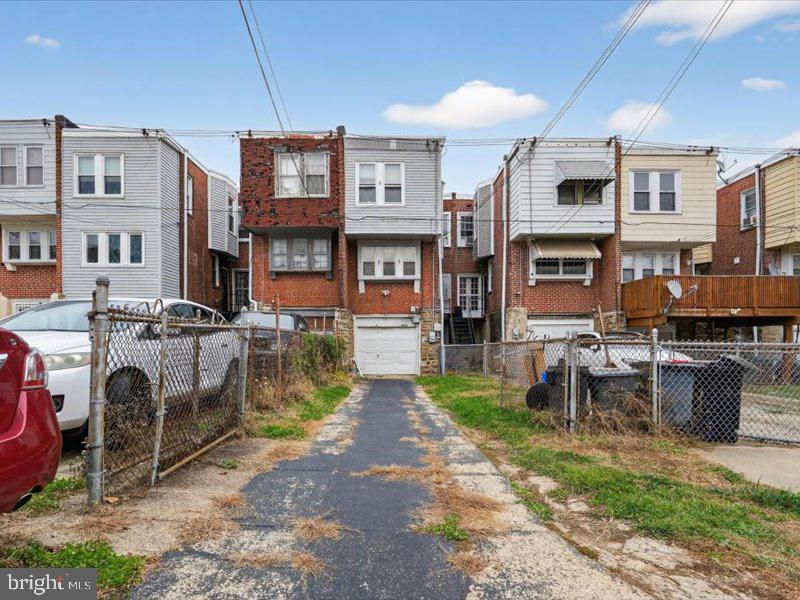 WEST OAK LANE - Residential