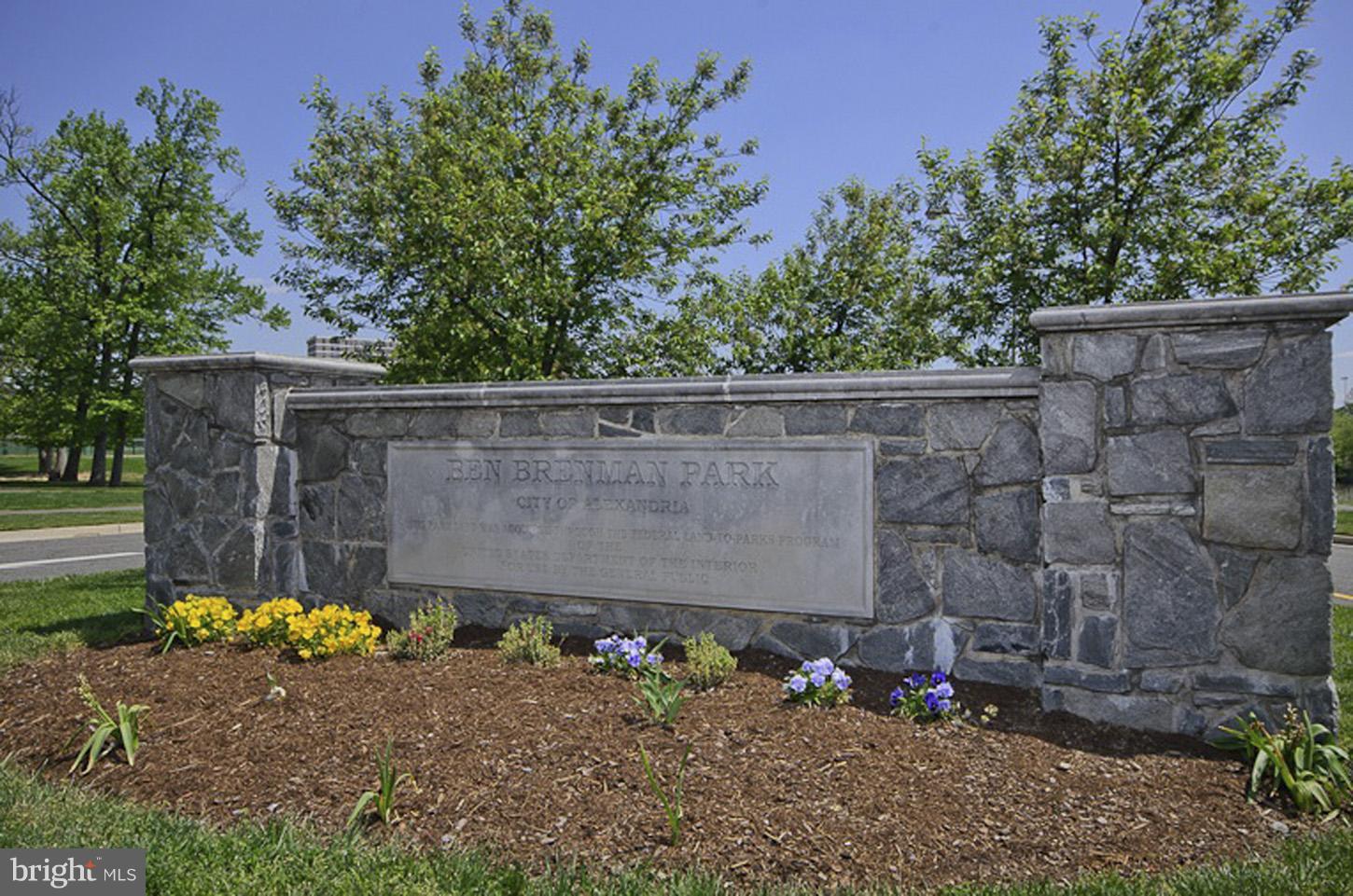 CAMERON STATION - Residential Lease