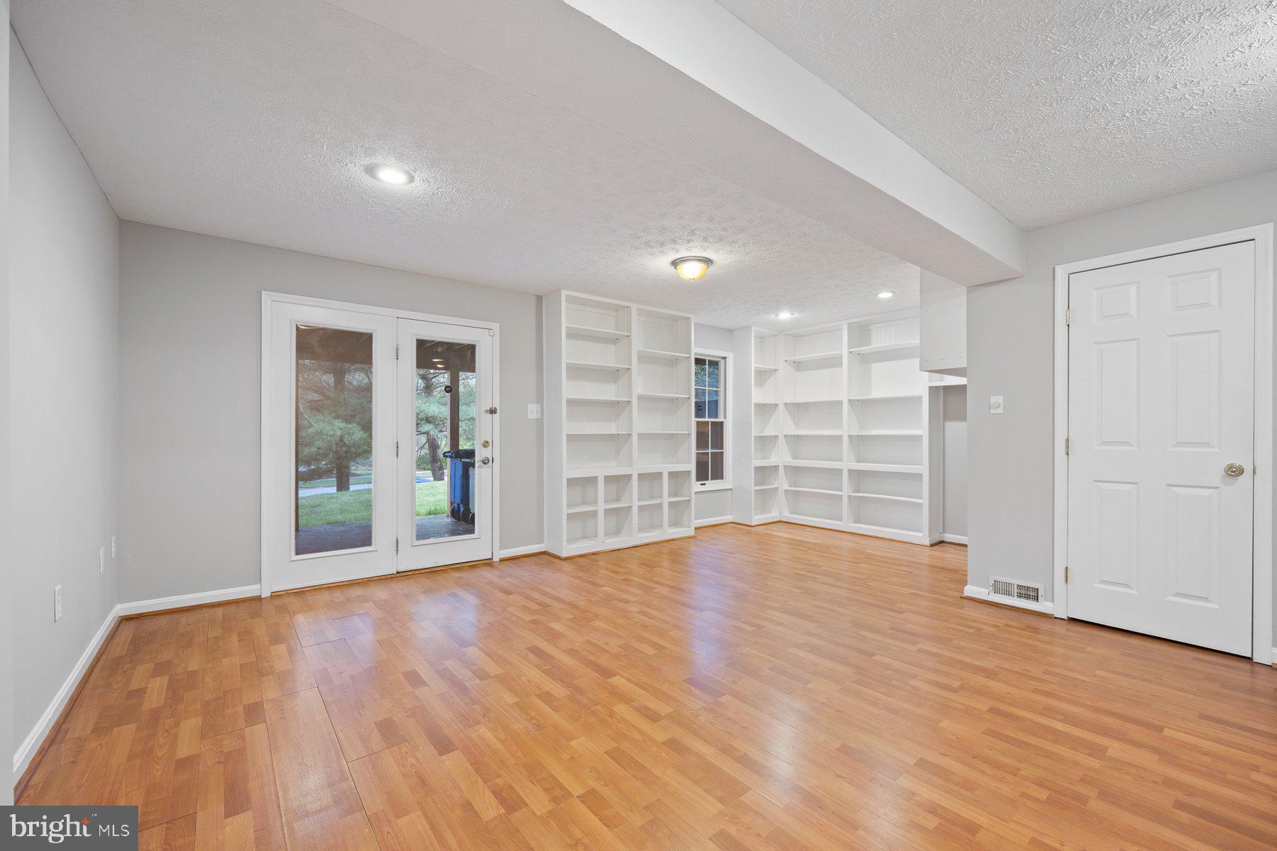 VILLAGE OF DORSEY SEARCH - Residential