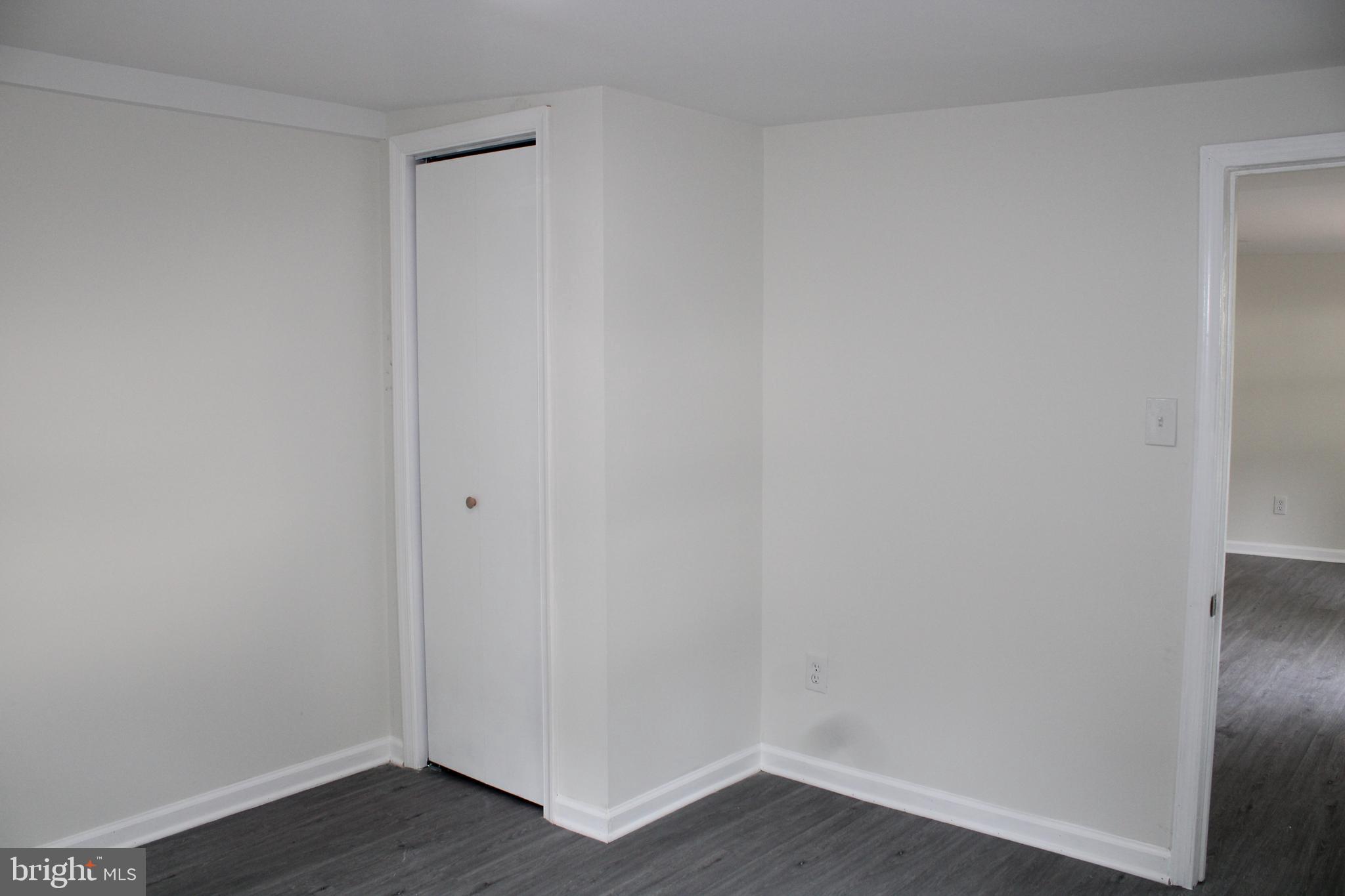 BREEZY KNOLLS - Residential