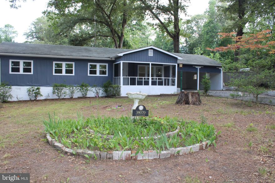 PRICE REDUCED!!! GREAT OPPORTUNITY TO OWN THIS RAMBLE  DECEMBRE EXCLUSIVE FOR CHRISTMAS   !!! 3 % SELLER SUBSIDY:!!!! THE SELLING AGENT HAS A BONUS OF $750.00  DO  NOT MISS IT, IT IS A GREAT LOCATION CLOSE TO MAJOR ROUTES AND THE SHOPPING CENTER HAS A RENOVATED HOME WITH NEW WALLS, WINDOWS, KITCHEN, BATHROOMS, WATER HEATHER, FLOORS, AND A NEW SYSTEM OF A/C ELECTRIC. OPEN FLOOR PLAN KITCHEN, DINING, AND LIVING ROOM DO NOT MISSING A GREAT OPPORTUNITY