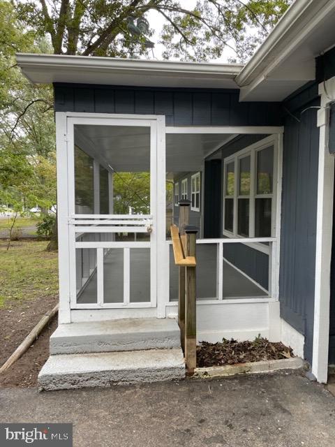 BREEZY KNOLLS - Residential