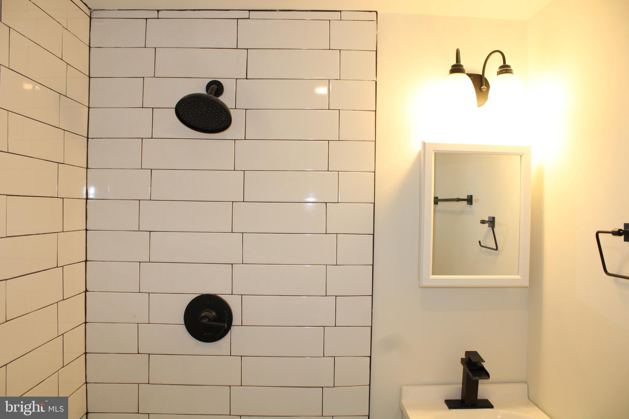 BREEZY KNOLLS - Residential