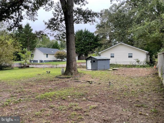 BREEZY KNOLLS - Residential