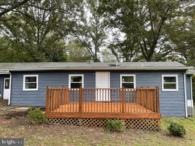 BREEZY KNOLLS - Residential