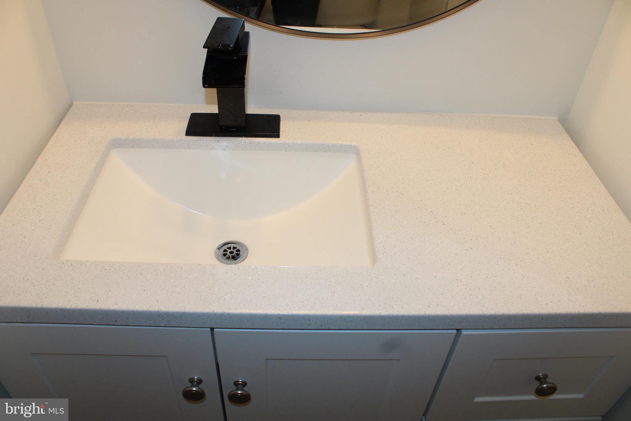 BREEZY KNOLLS - Residential