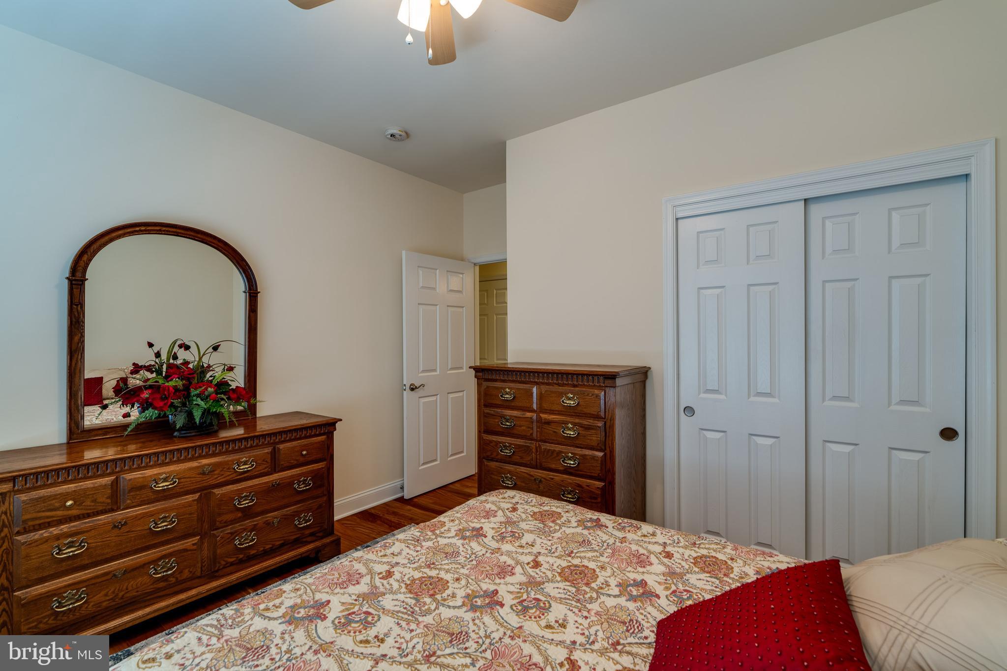 FOUR SEASONS AT RAPHO - Residential