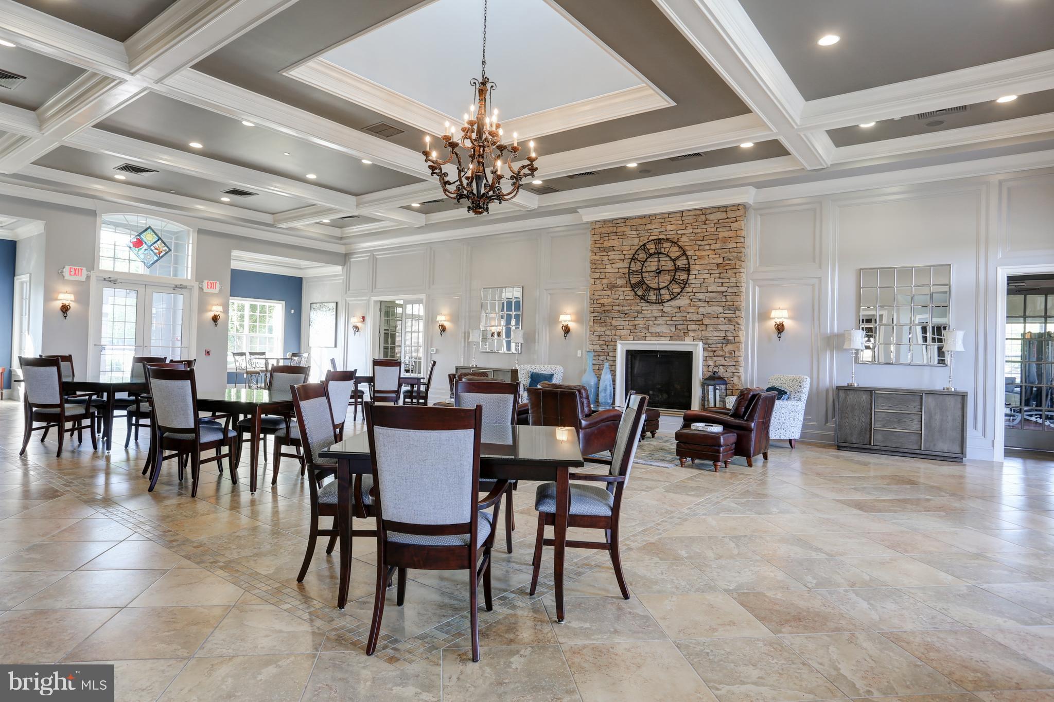 FOUR SEASONS AT RAPHO - Residential