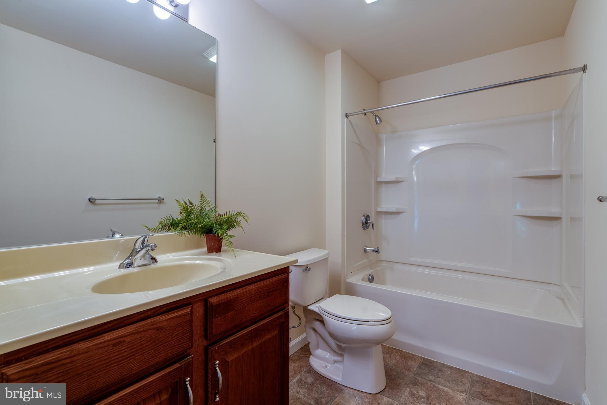 FOUR SEASONS AT RAPHO - Residential