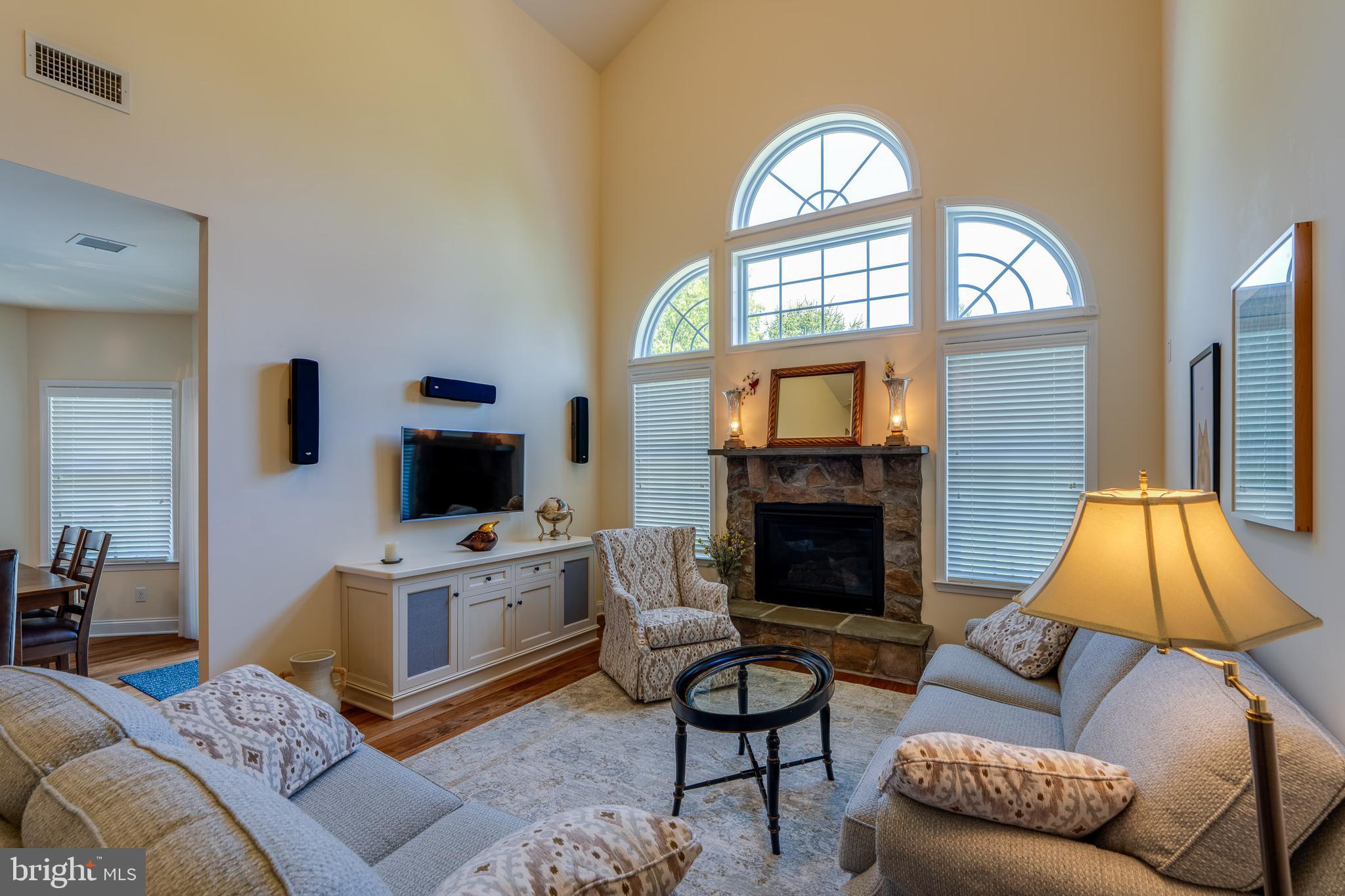 FOUR SEASONS AT RAPHO - Residential