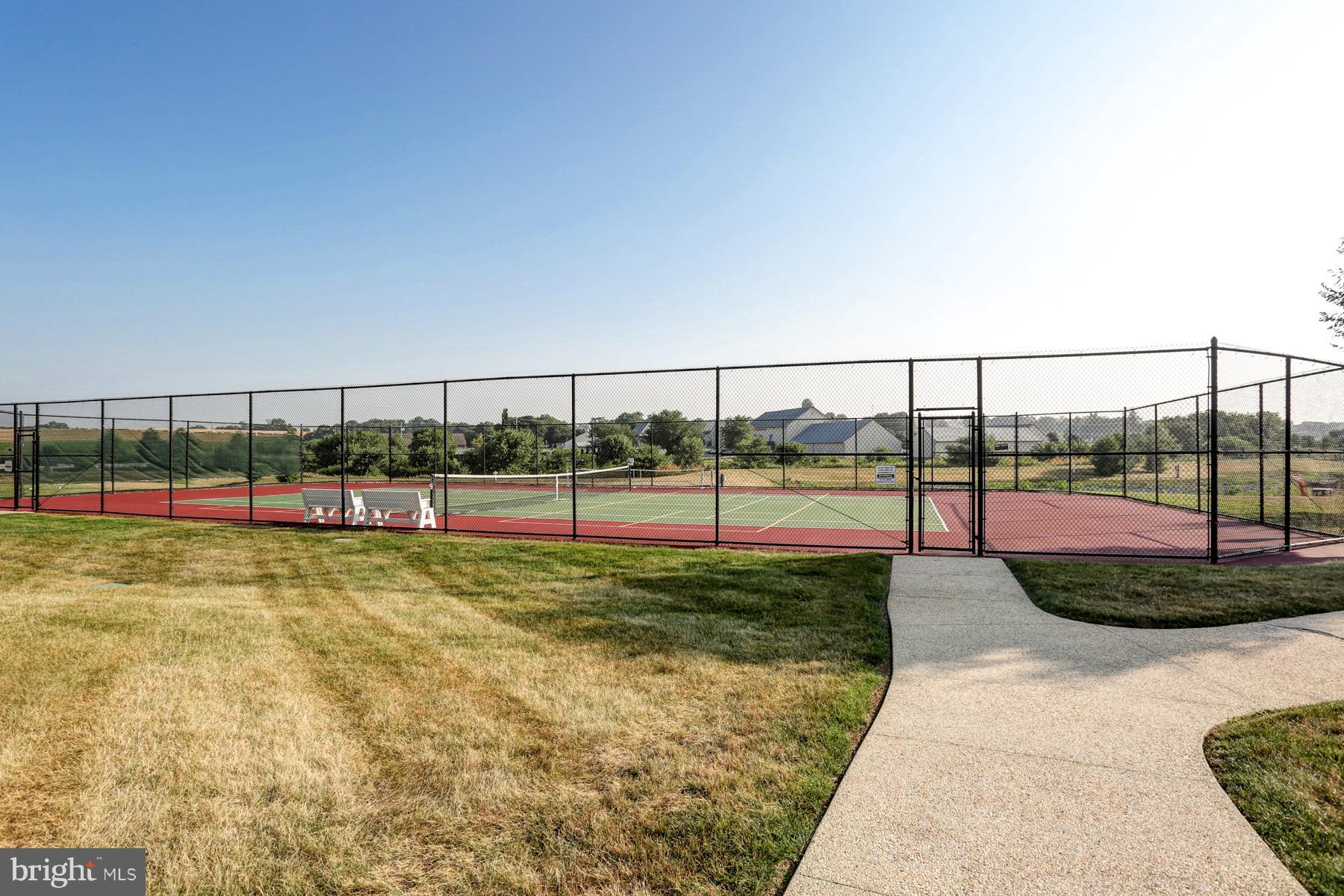 FOUR SEASONS AT RAPHO - Residential