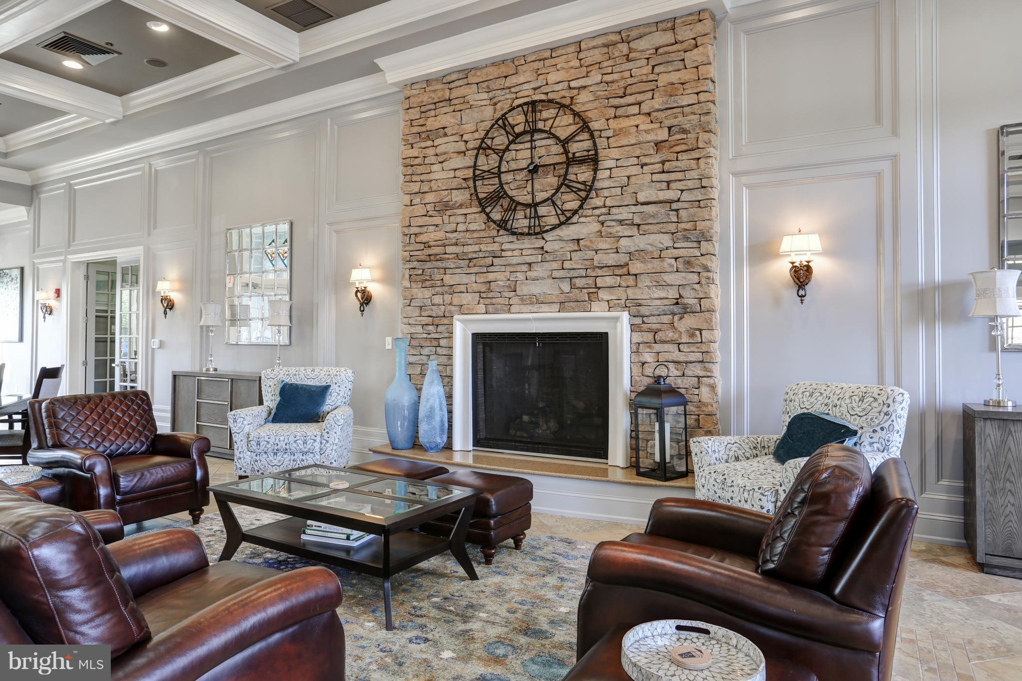 FOUR SEASONS AT RAPHO - Residential