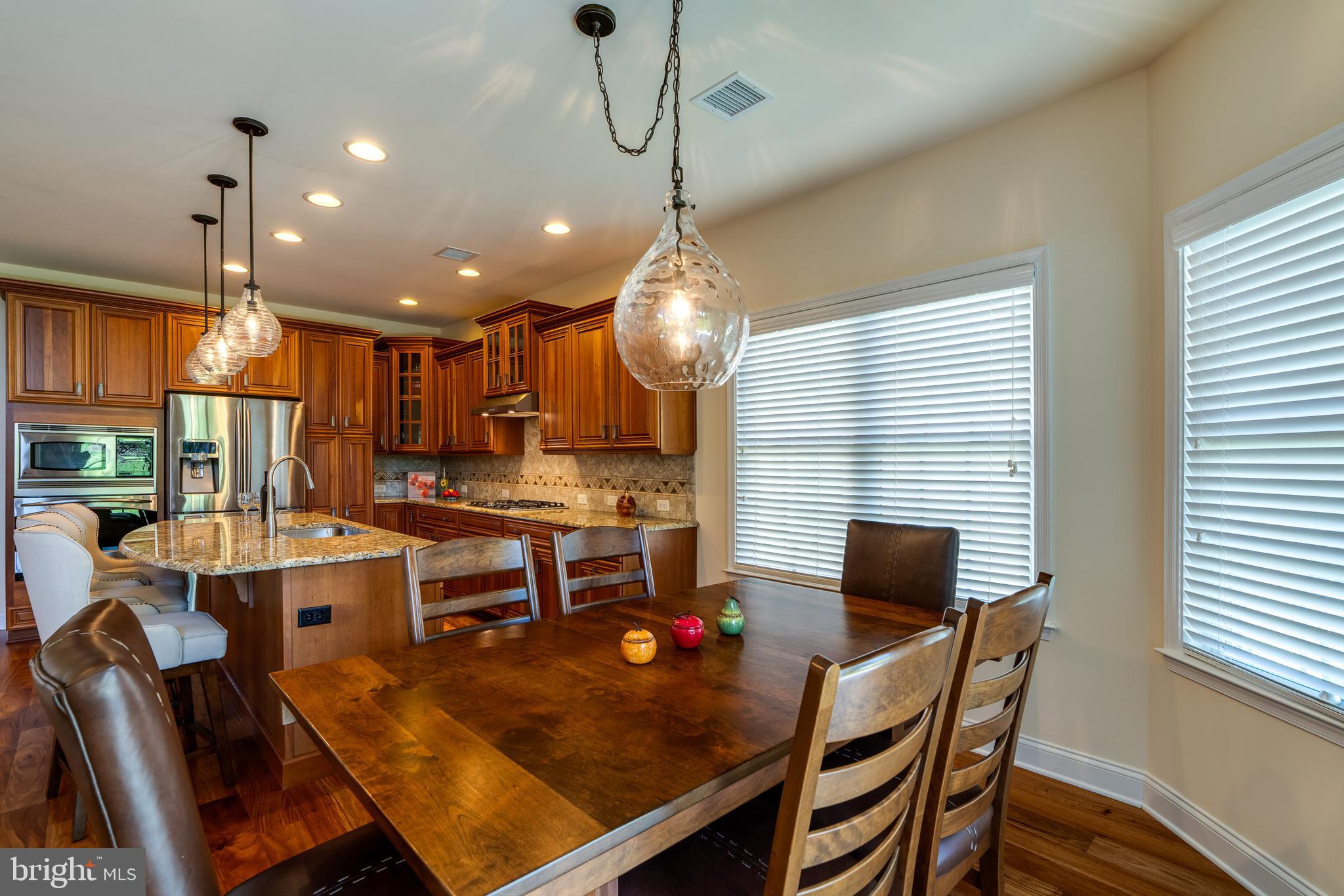 FOUR SEASONS AT RAPHO - Residential