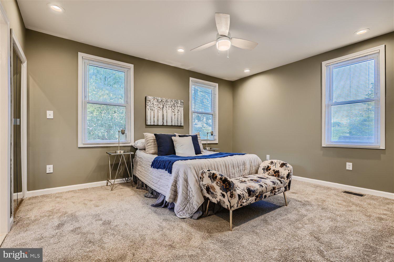 PEN LUCY - Residential