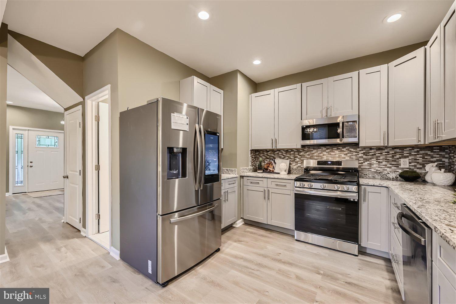 PEN LUCY - Residential