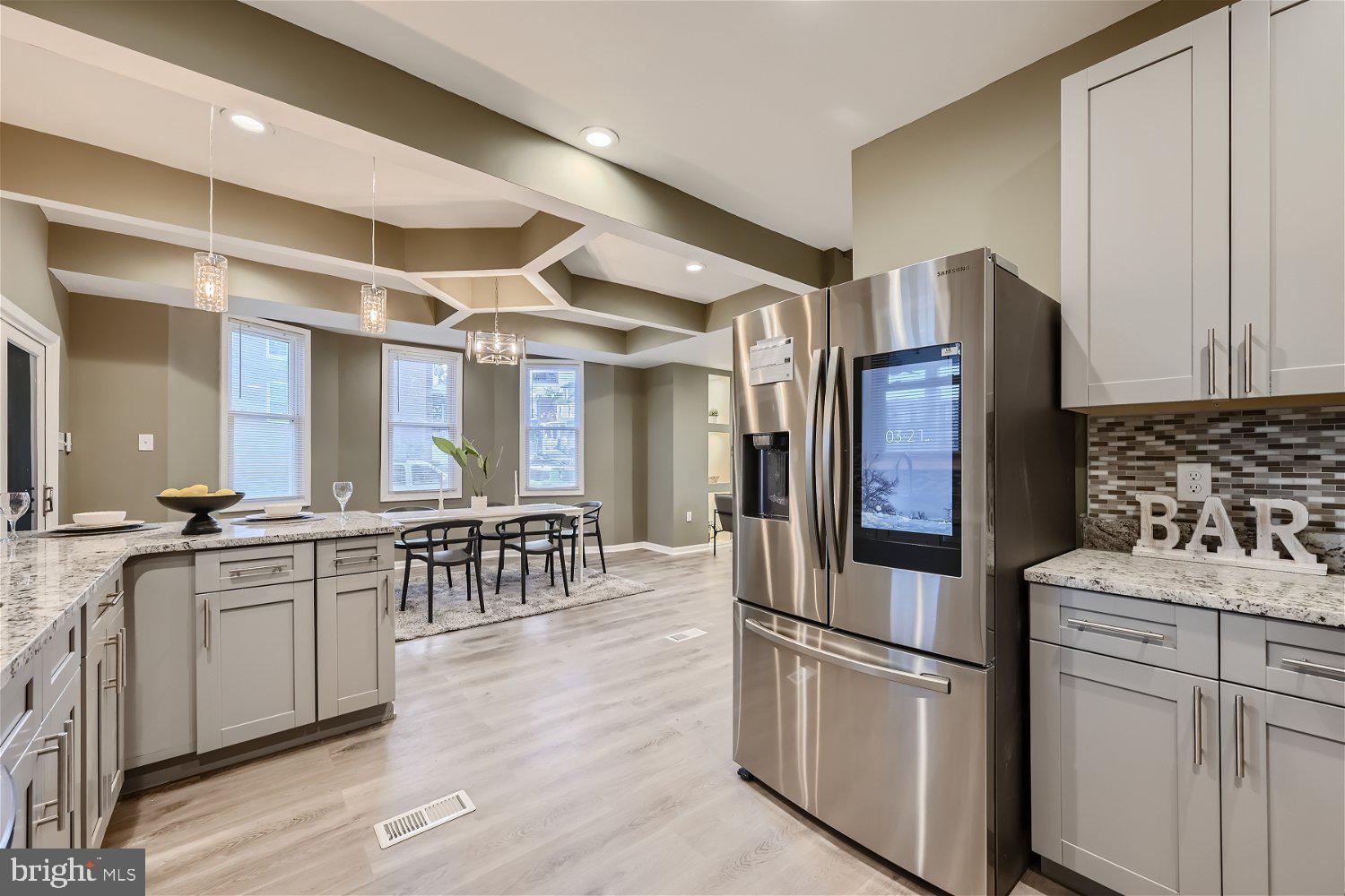 PEN LUCY - Residential