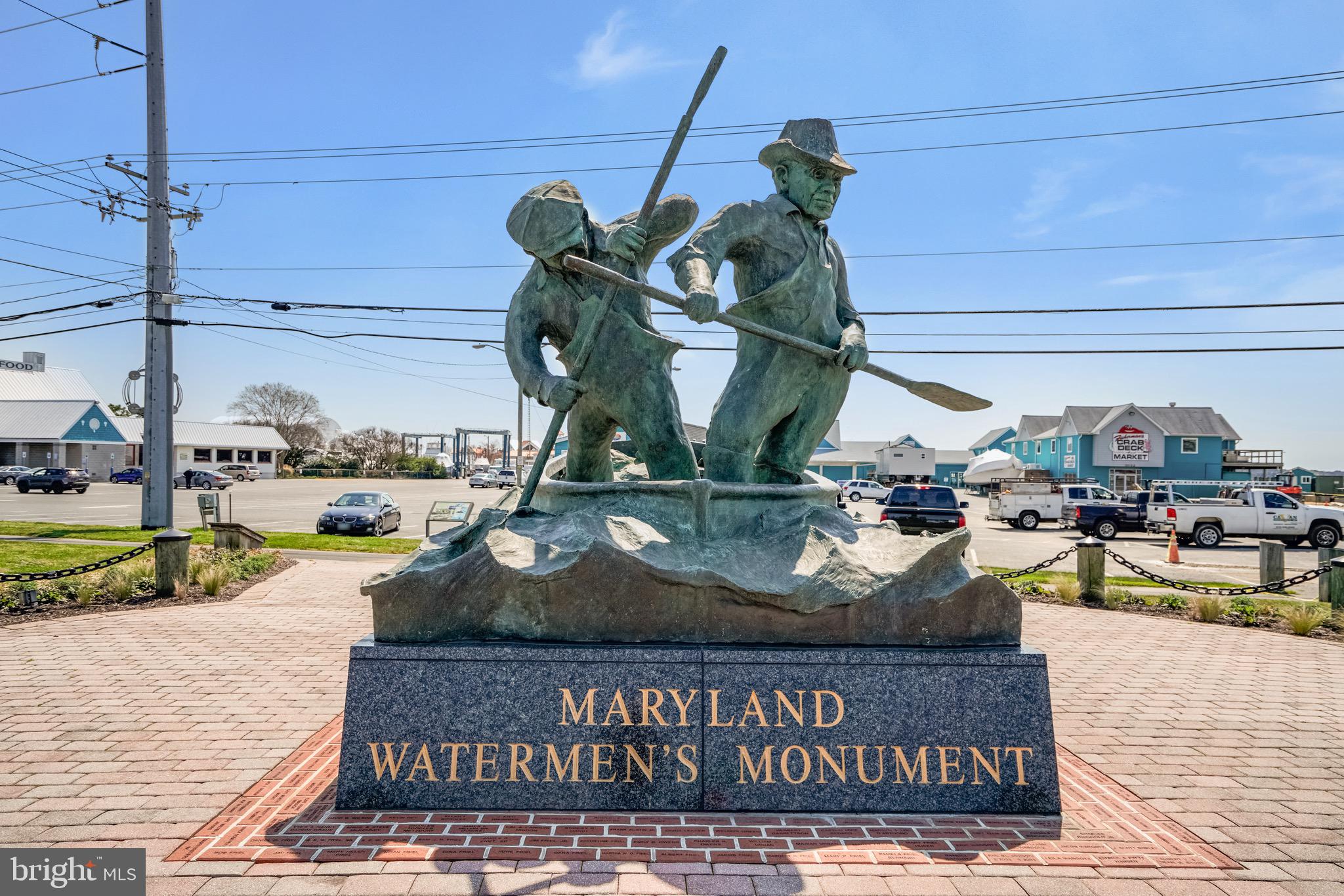 BRIDGE POINTE TOWNHOUSES - Residential