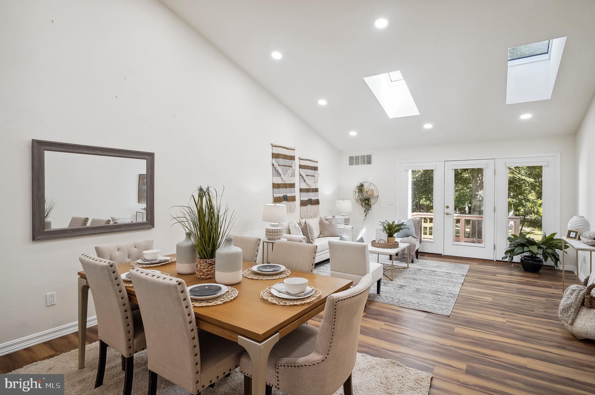 BRIDGE POINTE TOWNHOUSES - Residential