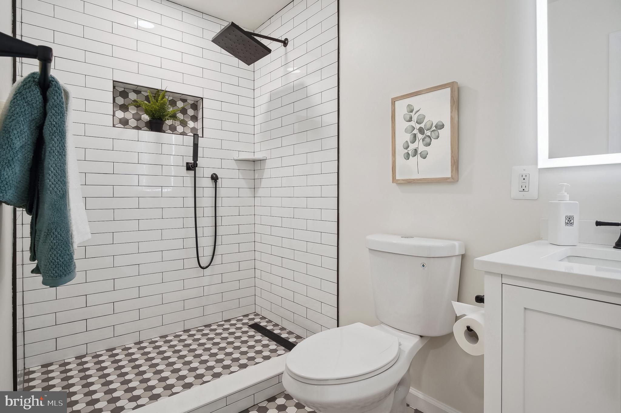 BRIDGE POINTE TOWNHOUSES - Residential