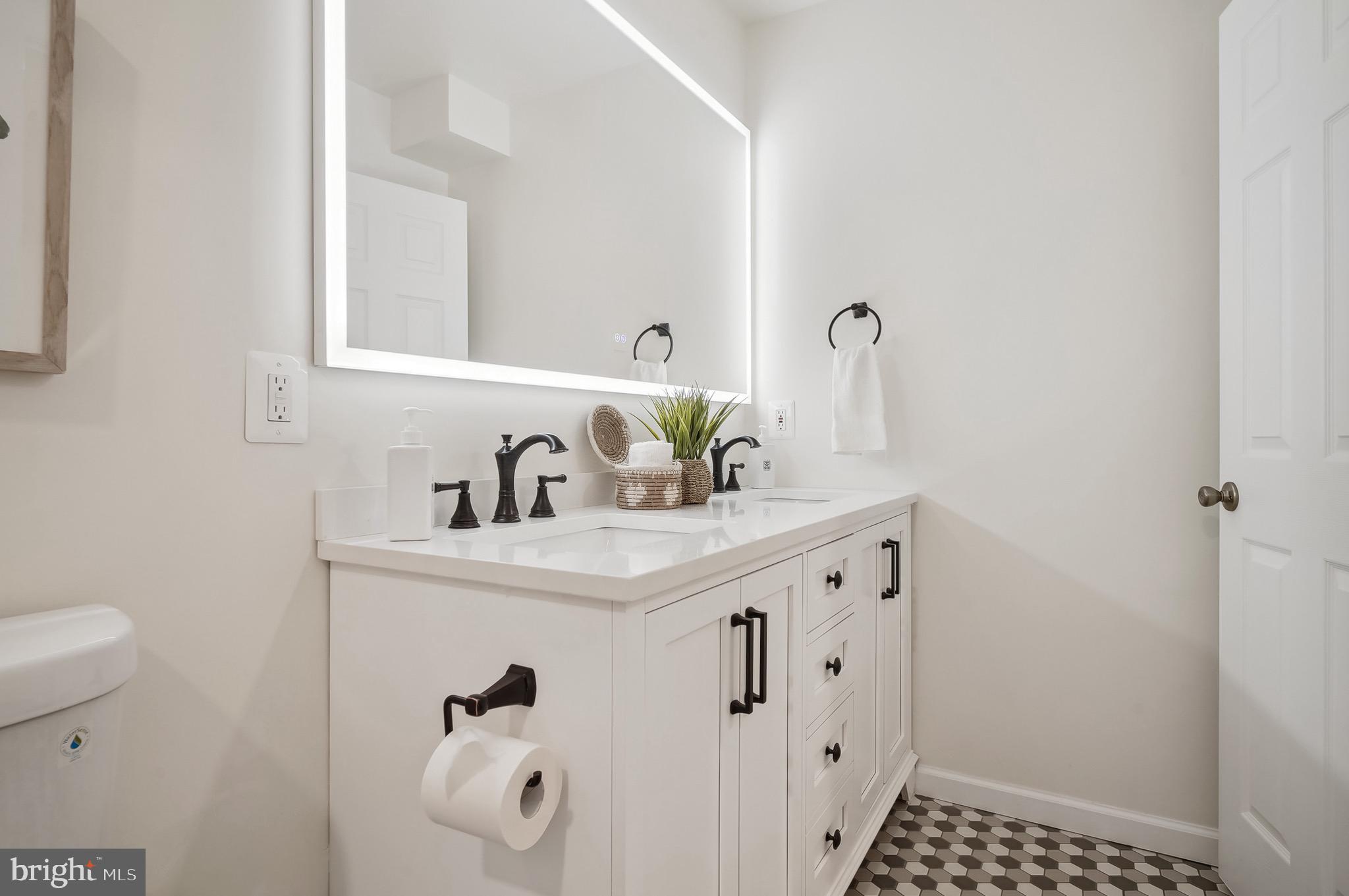 BRIDGE POINTE TOWNHOUSES - Residential