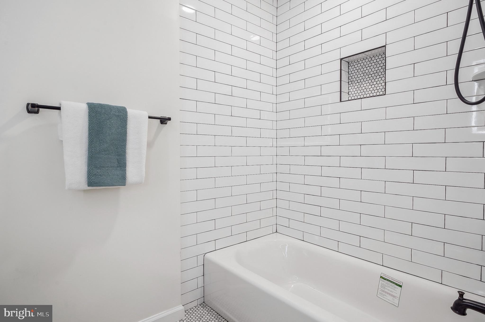 BRIDGE POINTE TOWNHOUSES - Residential