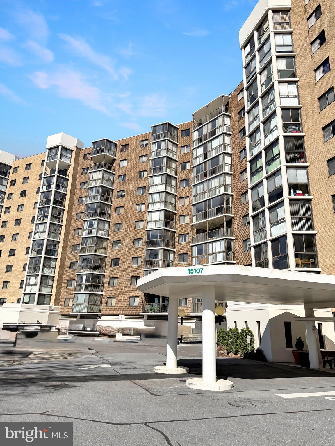 LEISURE WORLD - Residential