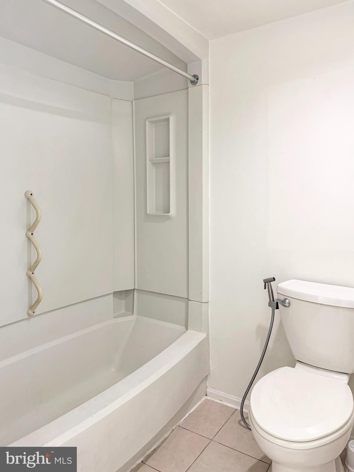 LEISURE WORLD - Residential