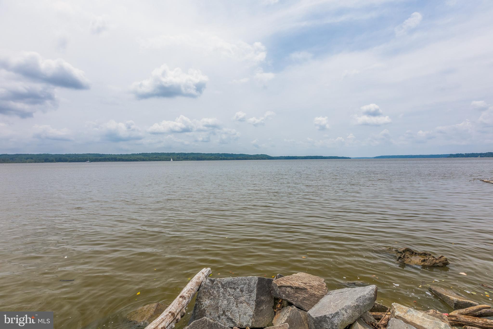 WELLINGTON - Residential