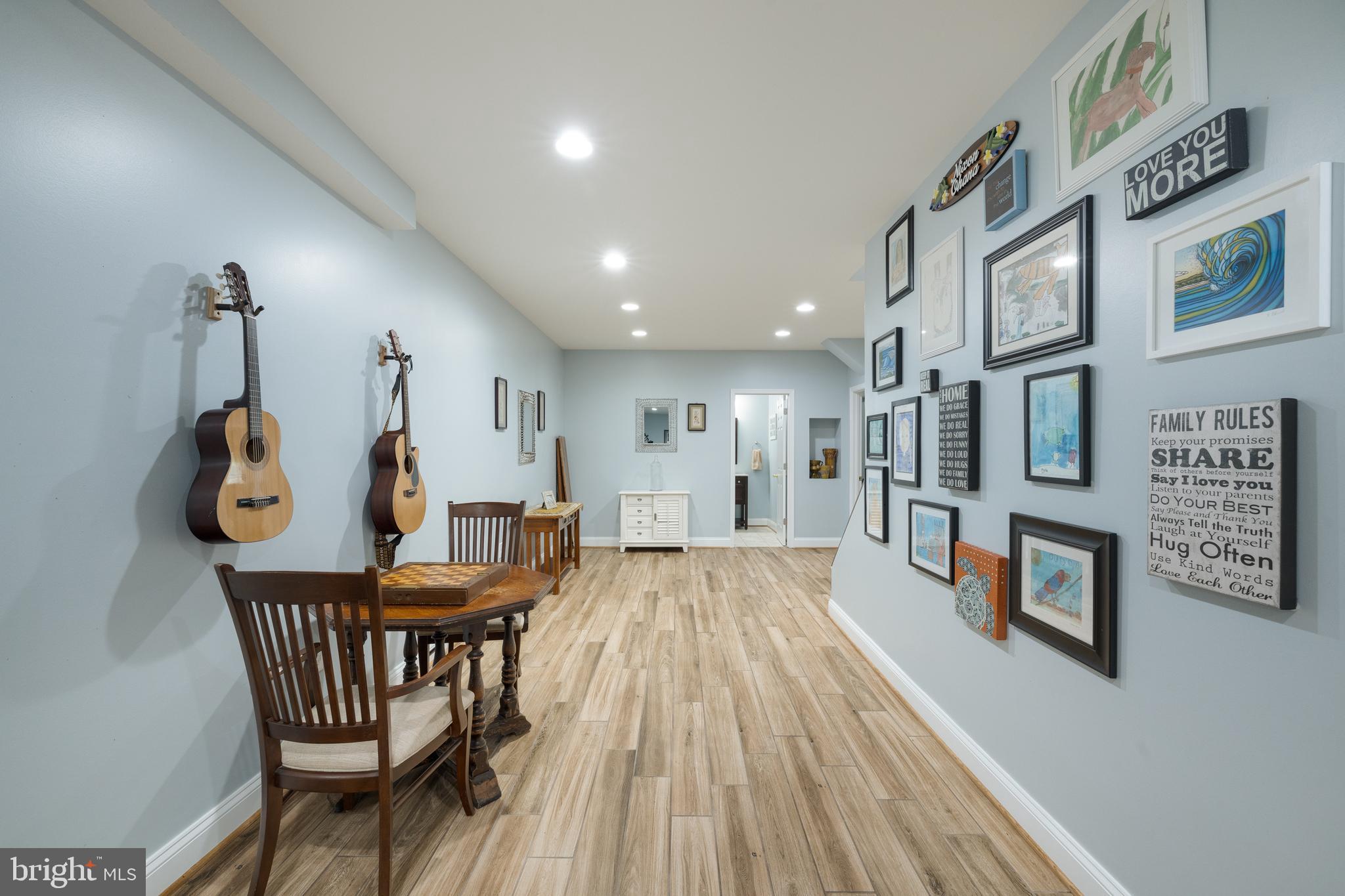 WELLINGTON - Residential