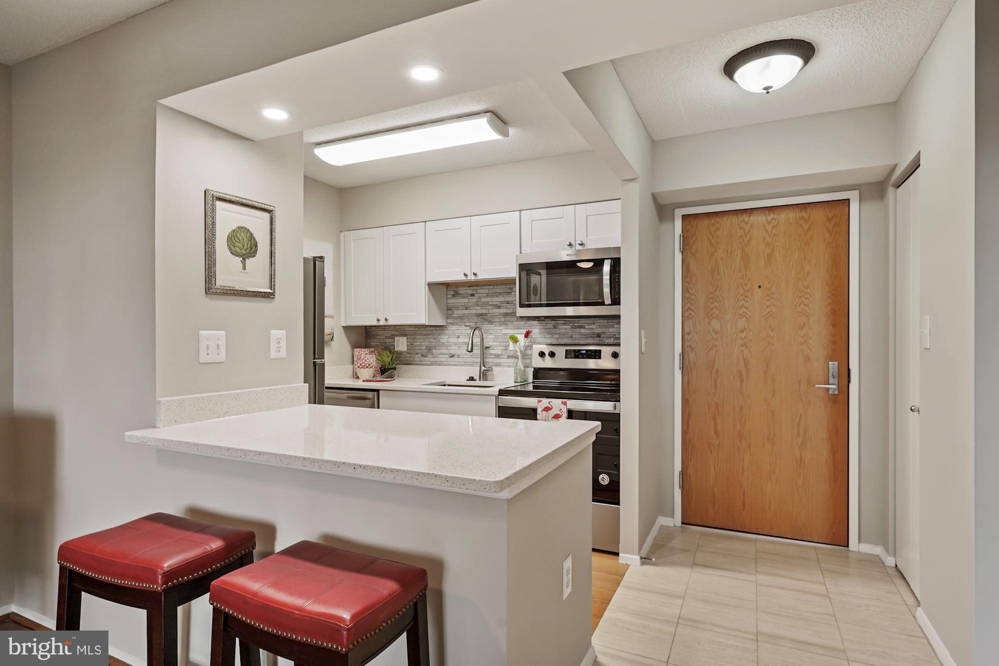 ENCORE OF MCLEAN - Residential