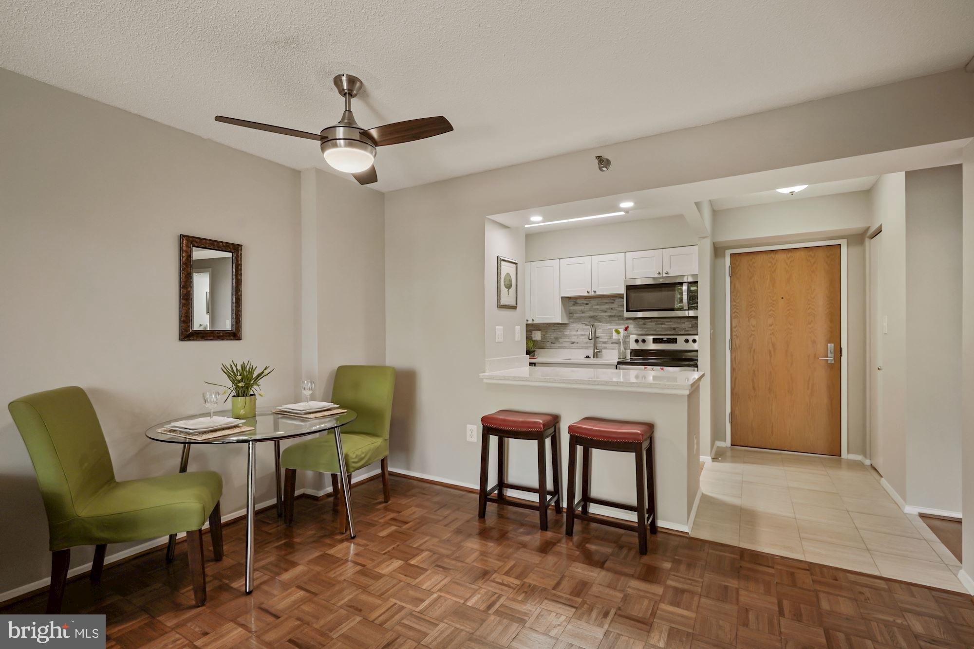 ENCORE OF MCLEAN - Residential