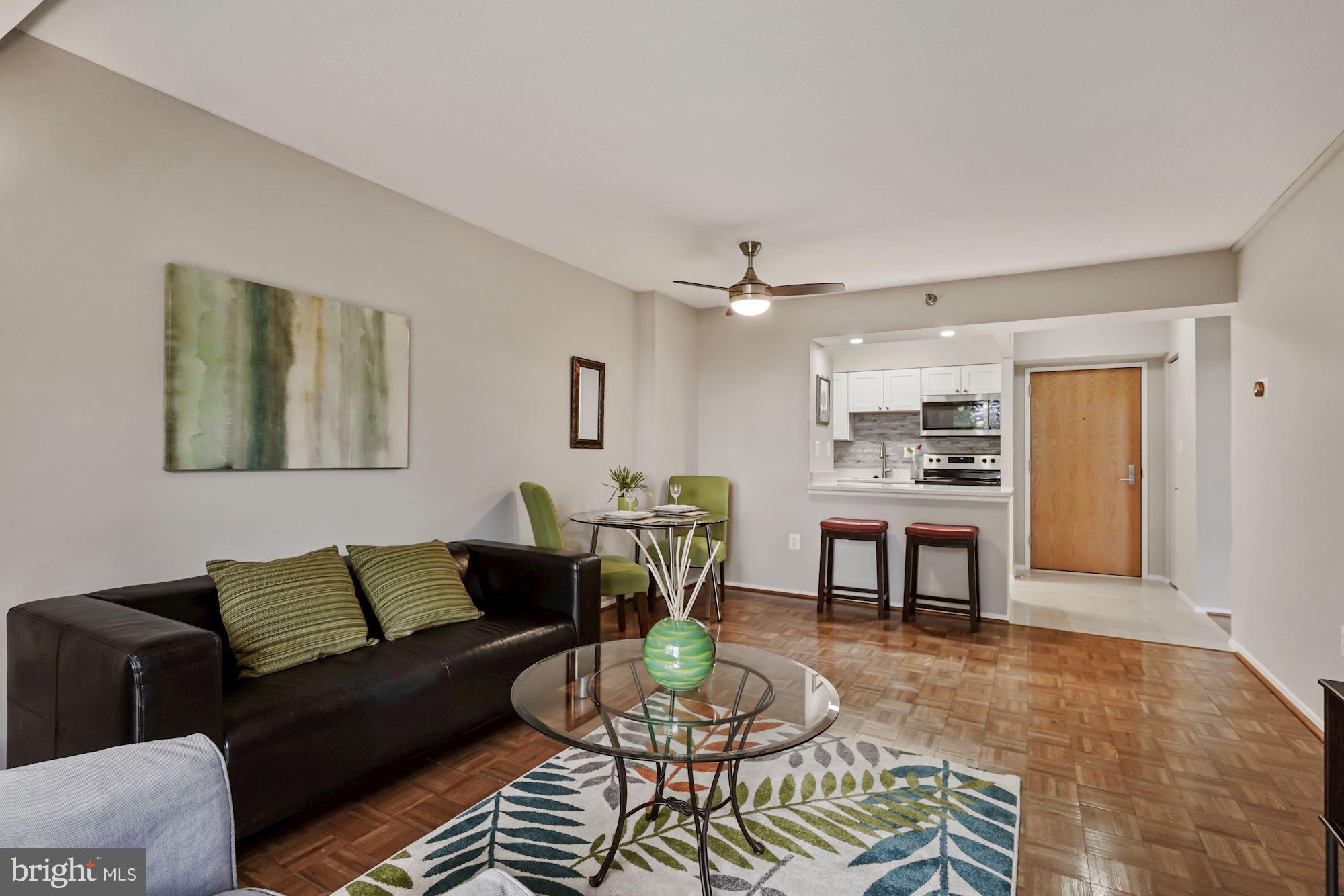 ENCORE OF MCLEAN - Residential