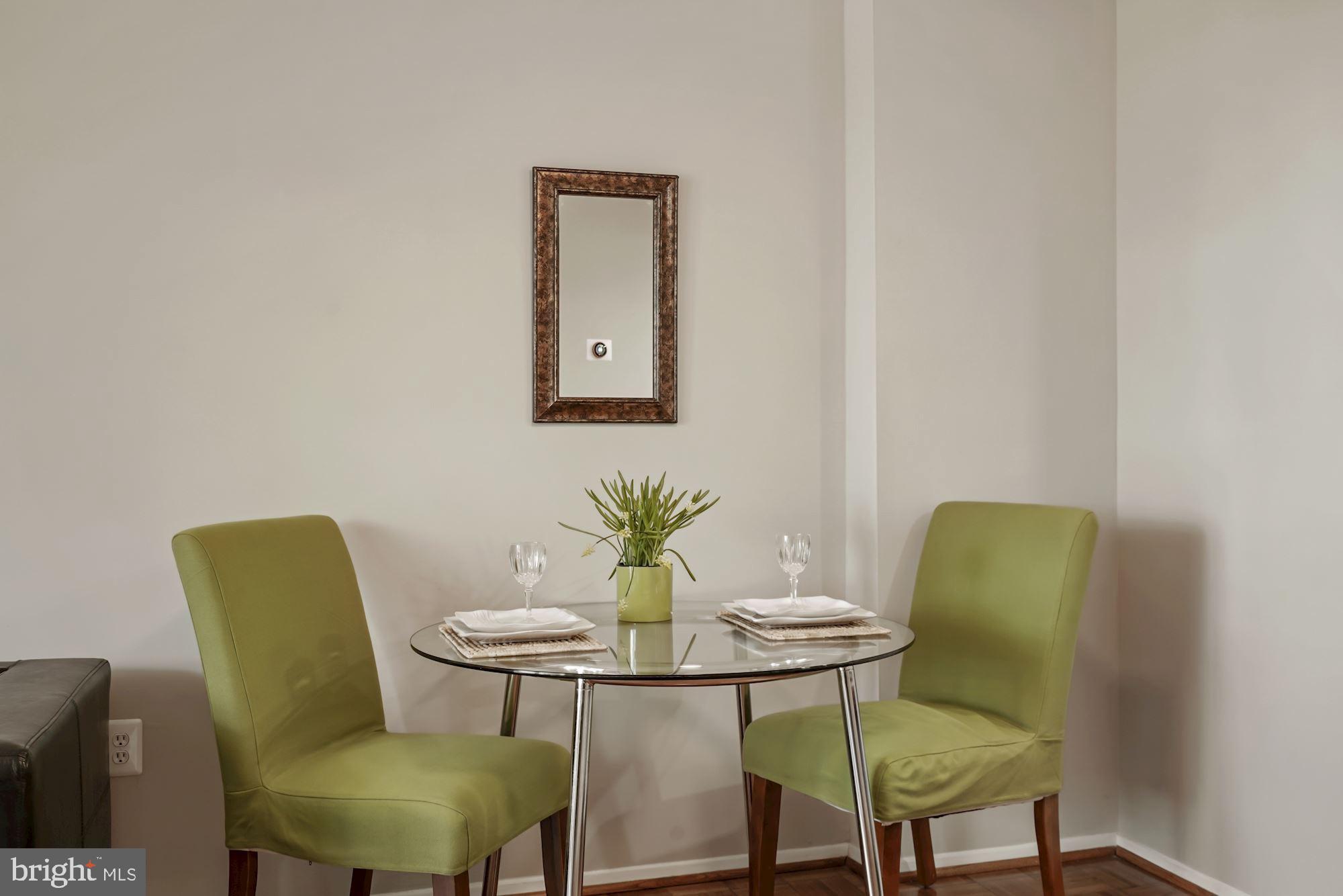 ENCORE OF MCLEAN - Residential